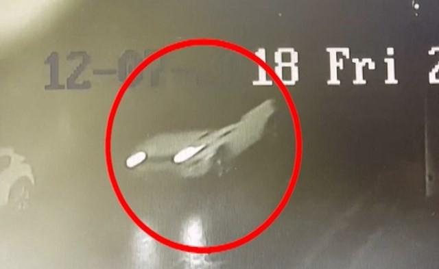 Lái xe Range Rover vượt đèn đỏ, đâm nữ sinh nguy kịch bỏ chạy đối diện với hình phạt nào?-1