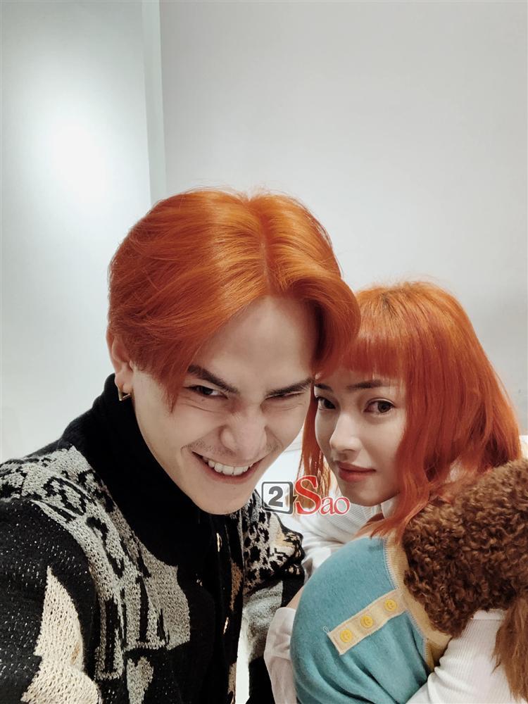 Quá yêu động vật, Châu Bùi và Decao rủ nhau đi nhuộm tóc theo màu lông của... chó-4