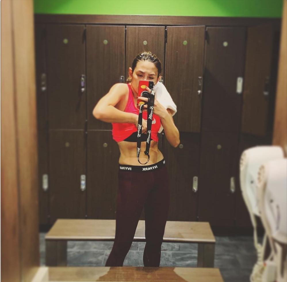 Tái xuất với gương mặt ngày càng khác lạ, Diễm Hương tự nhủ phải yêu bản thân nhiều hơn-10