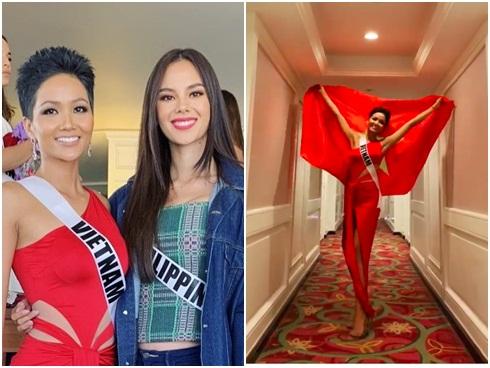 Đang bận tổng duyệt Miss Universe, HHen Niê vẫn rủ hoa hậu Mỹ mặc áo cờ đỏ sao vàng cổ vũ tuyển Việt Nam-9