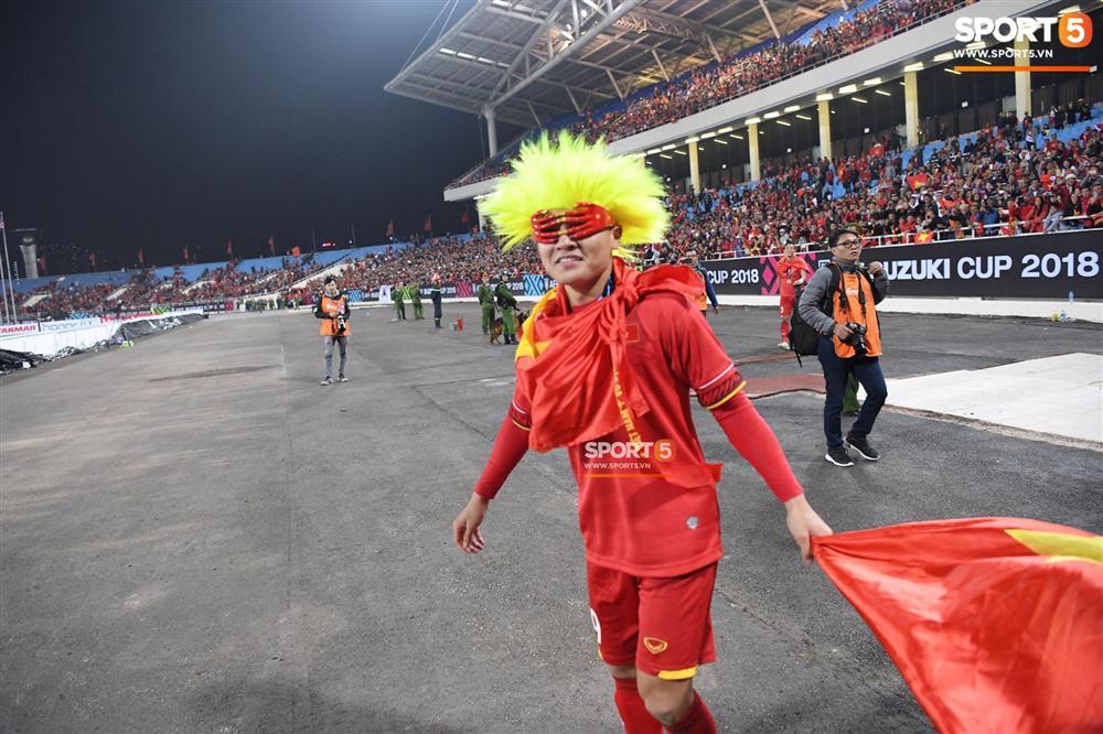 Quang Hải có màn hóa trang ăn mừng chức vô địch AFF Cup 2018 siêu đáng yêu-2