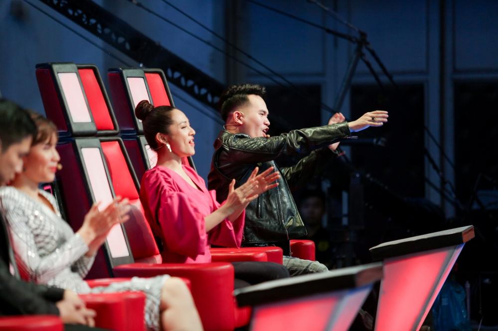 Sau khi gây sốt với Ngắm hoa lệ rơi, thí sinh bị cho là cài cắm vào The Voice Kids đắt show như ngôi sao-2