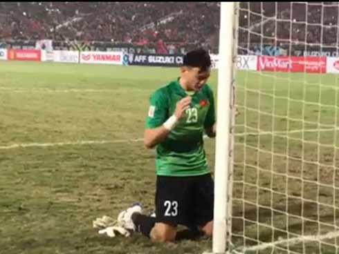 Xúc động với bức thư mẹ Đặng Văn Lâm viết cho con trai, bảo sao anh chàng lại liên tục tỏa sáng trên sân cỏ như vậy-5