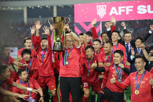 Việt Nam vô địch AFF Cup sau thập kỷ chờ đợi, không sự kiện showbiz nào đủ nóng để vượt mặt tuần qua-1