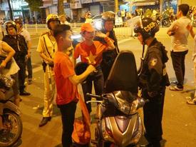 14 người chết vì TNGT trong ngày tuyển VN vô địch AFF cup 14 người chết vì TNGT trong ngày tuyển VN vô địch AFF cup
