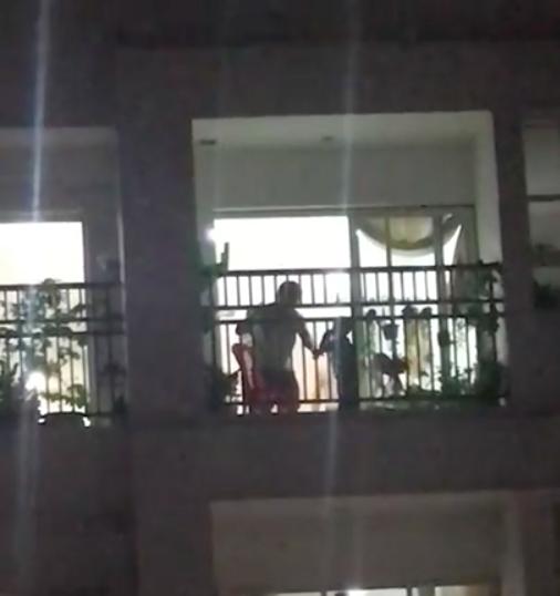 TPHCM: Bé 4 tuổi bị hai người lớn thay nhau đánh tới tấp tại căn hộ chung cư-1