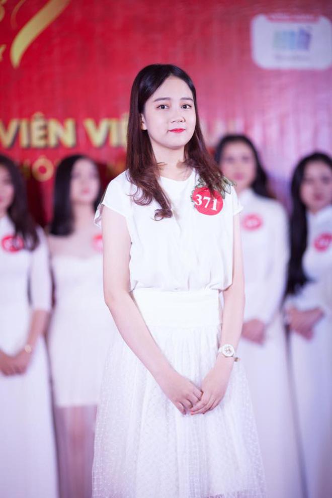 Thành tích học tập và nhan sắc đời thực đáng ngưỡng mộ của Tân Hoa khôi sinh viên Việt Nam 2018-2