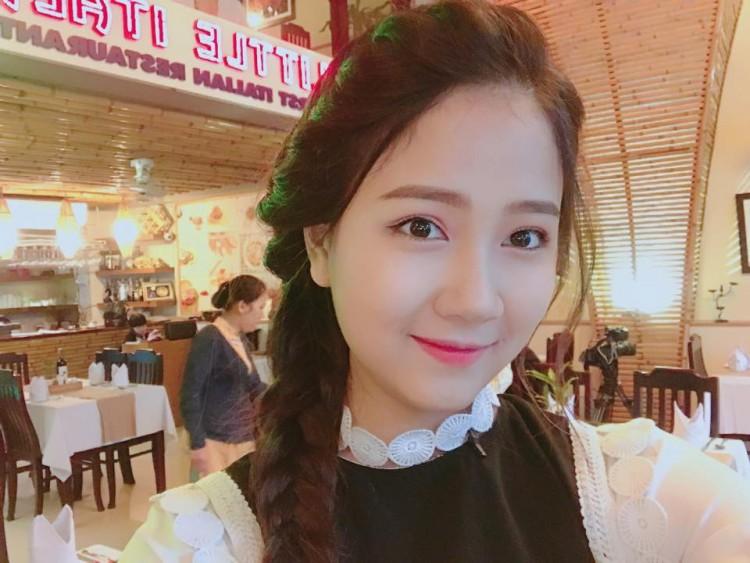 Thành tích học tập và nhan sắc đời thực đáng ngưỡng mộ của Tân Hoa khôi sinh viên Việt Nam 2018-7