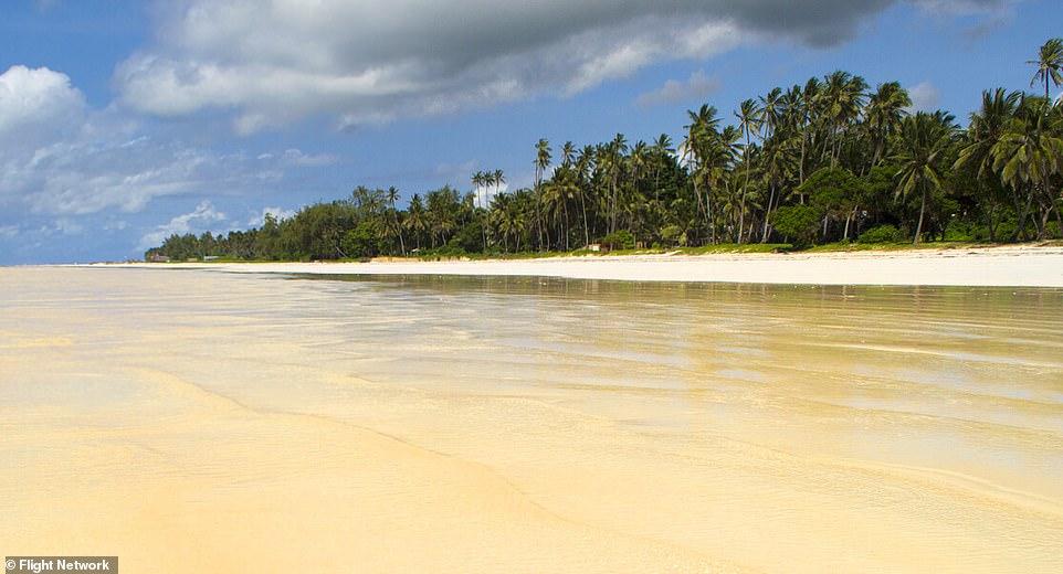Top những bãi biển sexy, lãng mạn nhất thế giới không thể bỏ qua trong kỳ nghỉ sắp tới-11