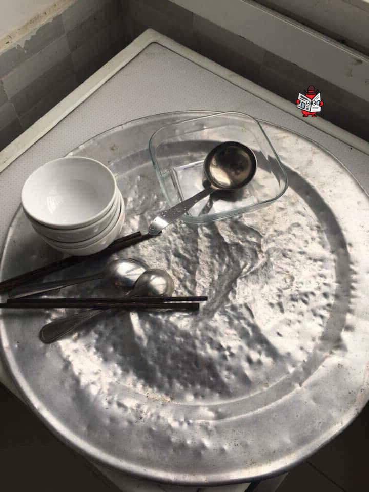 Xoong thủng, nồi méo sau khi cùng chủ đi bão: Fan Việt yêu thể thao số 2, hiếm có quốc gia nào nhận số 1-2