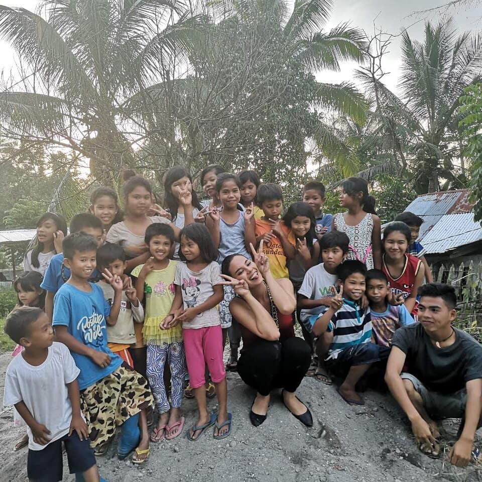 Bóc mọi bí mật về gia thế, tài năng và đời tư của tân Hoa hậu Hoàn vũ 2018 Catriona Gray-17