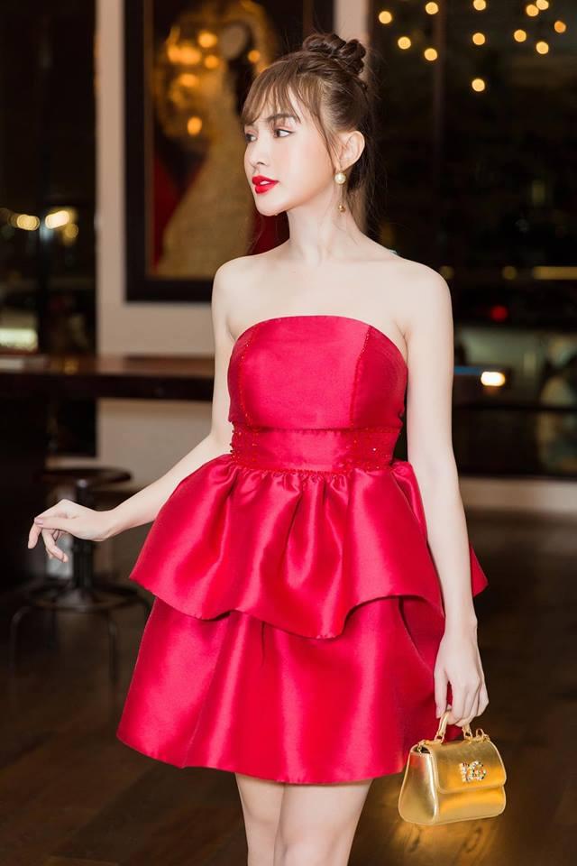 Giả vờ say xỉn để ngả vào lòng gái xinh, Công Phượng chính là THÁNH CƠ HỘI đầu tiên của tuyển Việt Nam-7