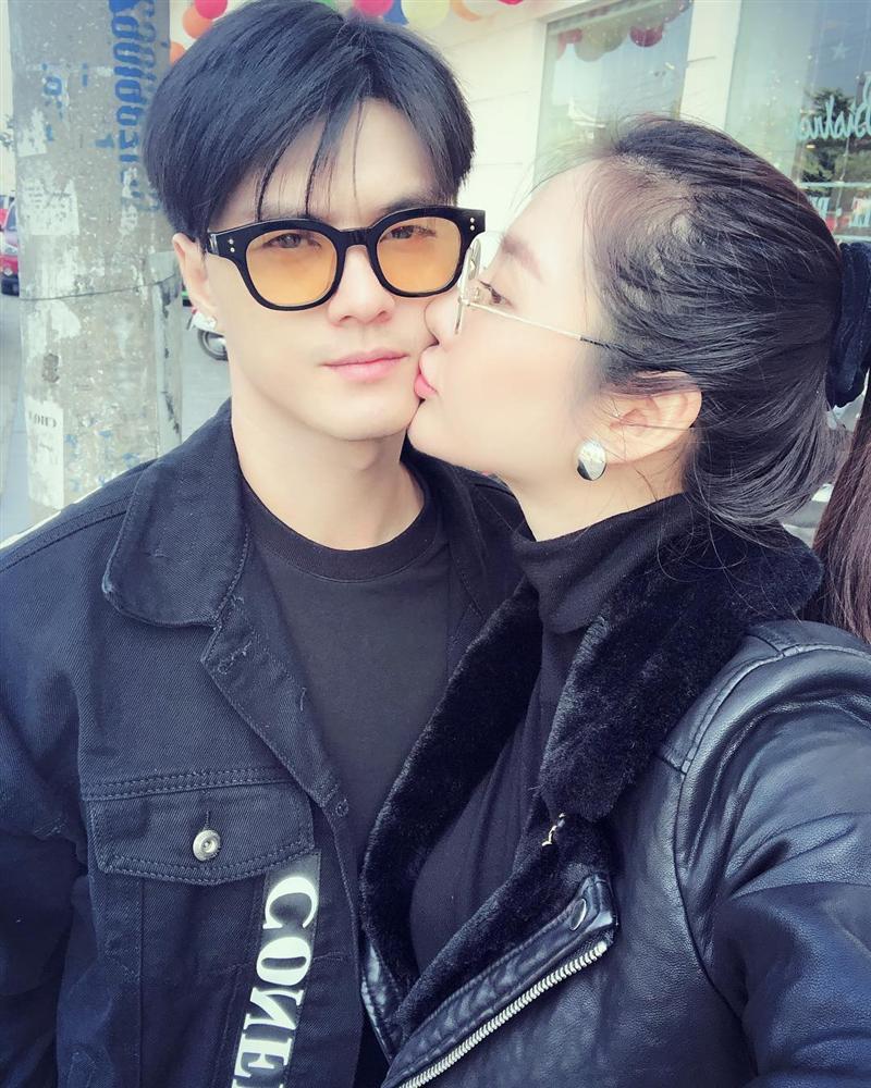 Trấn Thành và Hari Won lộ tướng phu thê vì gương mặt quá giống nhau-8