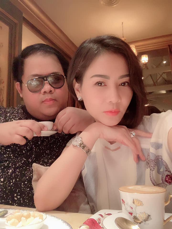 Trấn Thành và Hari Won lộ tướng phu thê vì gương mặt quá giống nhau-10