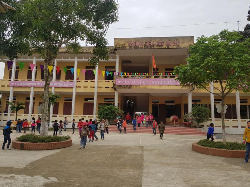 Vụ cháu bé bị ni cô đánh đập ở Thanh Hoá: Cô giáo chủ nhiệm lên tiếng tố giác-3