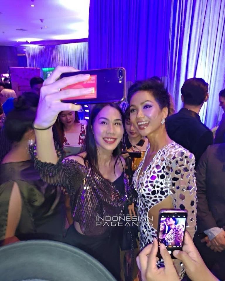 Tín nhiệm sắc trắng hợp mệnh, HHen Niê diện trang phục gam màu này từ đêm chung kết đến ngày về nước-7