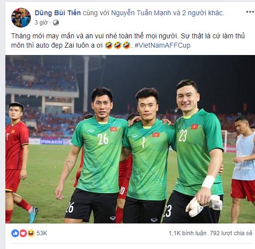 Khoe lội ruộng giỏi nhưng Bùi Tiến Dũng khiến ai cũng há hốc mồm vì bắt được lươn to bằng hẳn... ngón tay út-2