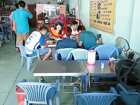 Không phải thầy Park, đây mới là người đàn ông khiến Văn Đức ôm mãi không rời trong giờ phút chia tay-2