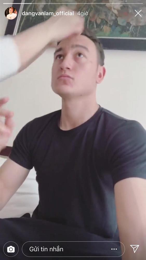 Sau khi vô địch AFF Cup 2018, cầu thủ tuyển Việt Nam đang làm gì?-12