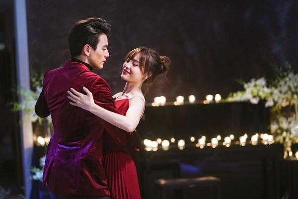 Những khoảnh khắc ngôn tình đốn tim khán giả trong Gái già lắm chiêu 2-10