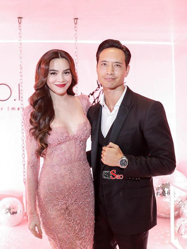 Hồ Ngọc Hà chụp ảnh với tư thế khó hiểu nhưng bàn tay như đánh dấu chủ quyền lên người Kim Lý-3