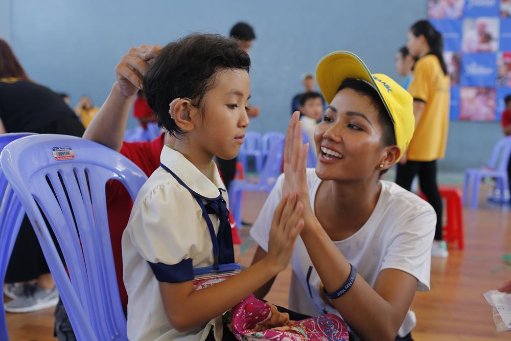 Sau top 5 Miss Universe, fan quốc tế kỳ vọng HHen Niê chinh chiến Miss World vì tin chắc mỹ nhân Ê Đê sẽ đoạt vương miện-6