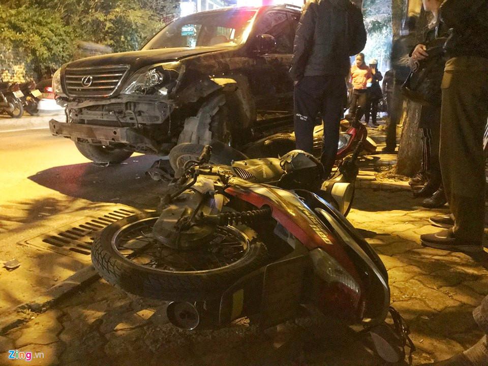 Nữ giáo viên trong vụ xe Lexus đâm liên hoàn: Kinh khủng lắm-4