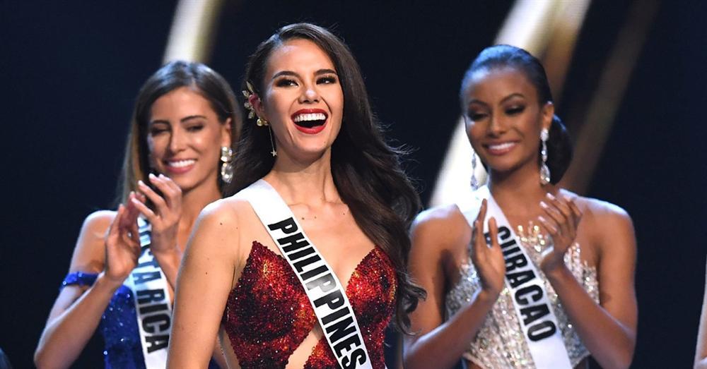 Sự thật khắc nghiệt bên trong các lò đào tạo hoa hậu quốc tế-2