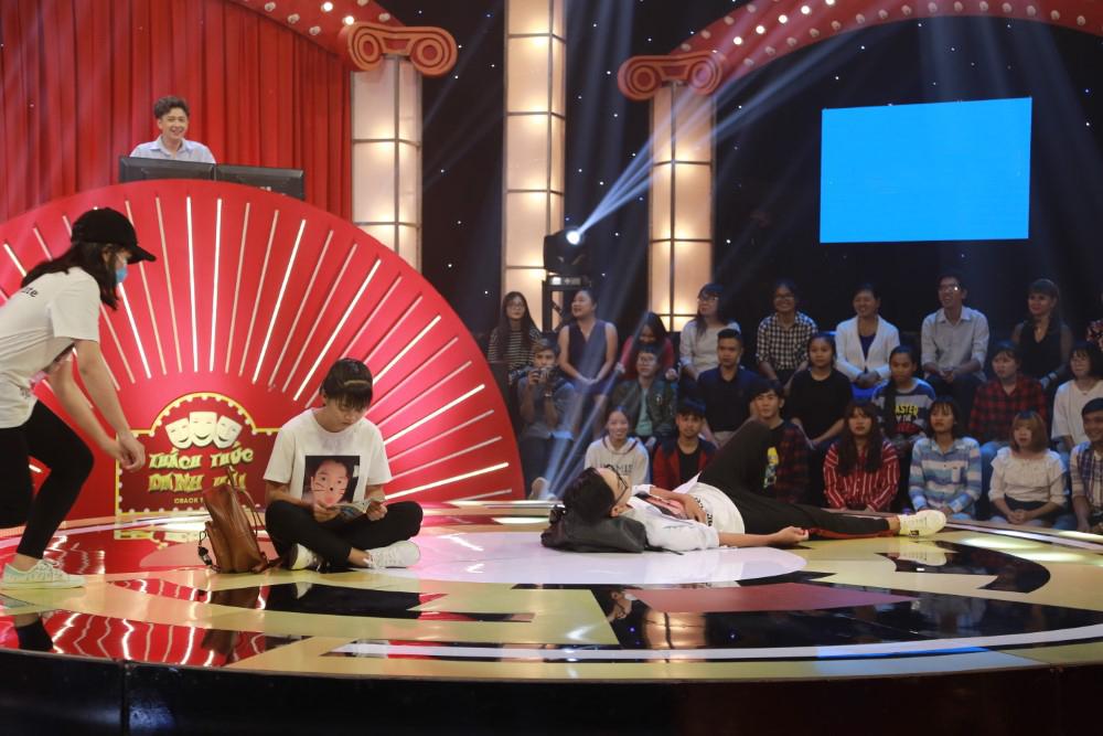 Ngô Kiến Huy nở mày nở mặt khi fan ruột thi Thách thức danh hài và giành giải 20 triệu đồng-2