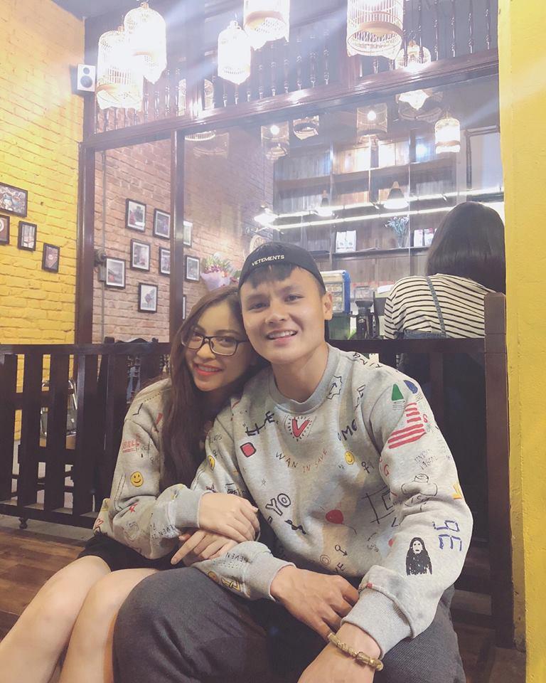 Mặc kệ dân tình đoán già đoán non, Quang Hải và bạn gái xinh đẹp đập tan nghi án chia tay chỉ bằng một bức ảnh-2