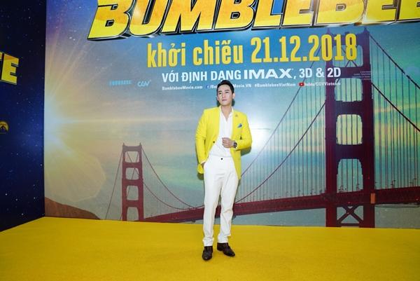 Hoa hậu Tiểu Vy mạnh mẽ cá tính đối lập Ninh Dương Lan Ngọc khoe ngực gợi cảm-5