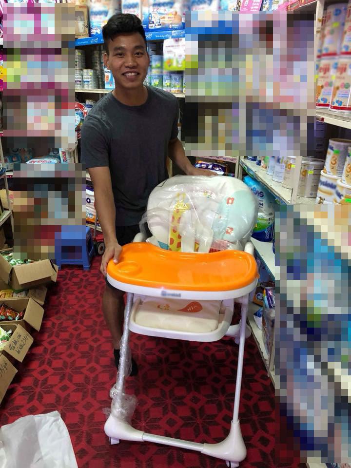 Hé lộ danh tính bé gái quyền lực khiến dàn trai tân của tuyển Việt Nam không ngại thiệt hại kinh tế tức tốc đi sắm đồ bỉm sữa-4