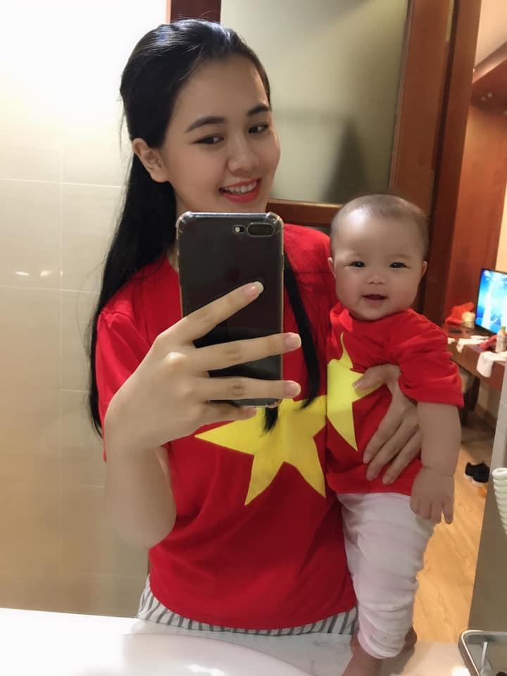 Hé lộ danh tính bé gái quyền lực khiến dàn trai tân của tuyển Việt Nam không ngại thiệt hại kinh tế tức tốc đi sắm đồ bỉm sữa-10