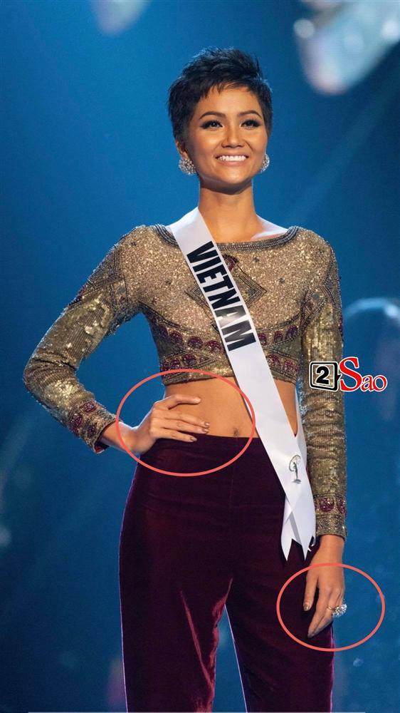 HHen Niê mặc đầm cắt xẻ táo bạo nhưng fan lại săm soi một chi tiết cực kỳ đáng yêu-1