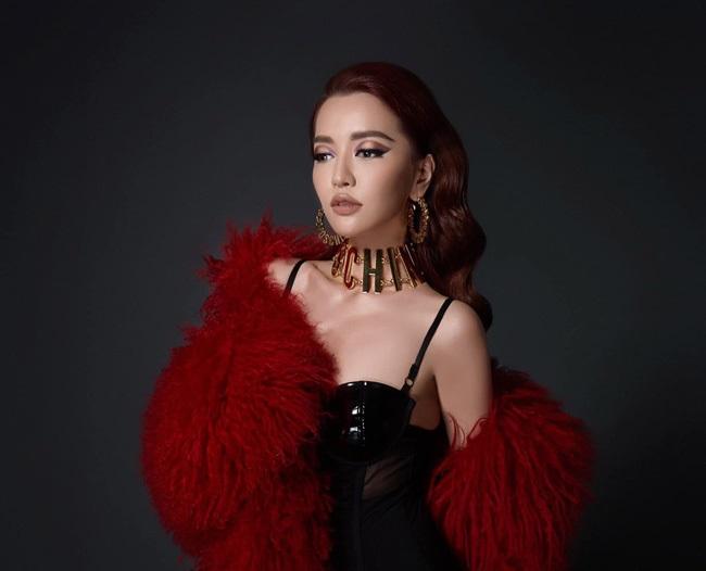 SAO MAKE OVER tuần qua: Địch Lệ Nhiệt Ba lộ mũi gồ ghề mất điểm trước 3 nàng Hậu Việt đẹp cân tài cân sức-5