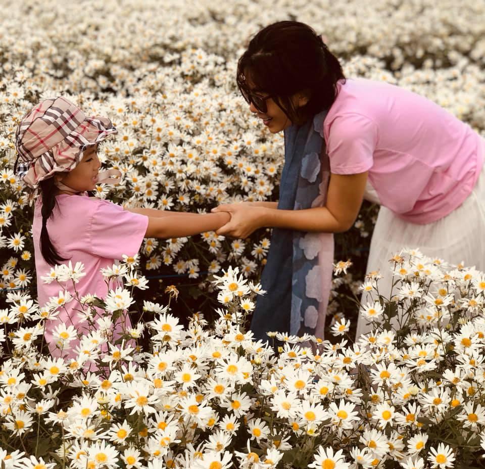 Mai Phương cười rạng rỡ đi diễn tỉnh sau 3 tháng điều trị ung thư phổi-10