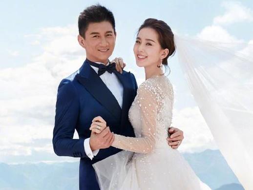 Lưu Thi Thi lộ bụng bầu nặng nề ở tháng thứ 6-4