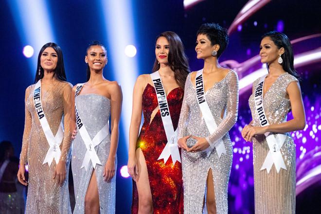 Cùng chinh chiến Miss Universe, cặp mỹ nhân dân tộc thiểu số HHen Niê - Trương Thị May: Người càn quét rực rỡ - kẻ ghi dấu nhạt nhòa-19