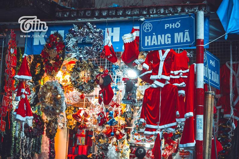 Những địa điểm check-in Noel không thể bỏ qua ở Hà Nội-16