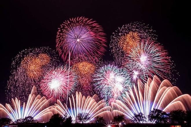 TP Hồ Chí Minh bắn pháo hoa dịp Tết Dương lịch 2019-1