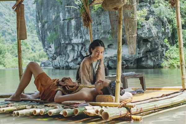 Trấn Thành không mặc quần chạy lông nhông trên phim trường-2