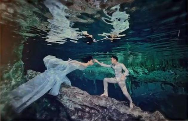Chung Hân Đồng tiết lộ bộ ảnh cưới chụp dưới nước đẹp như mỹ nhân ngư hiếm ai sánh bằng-4