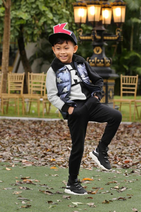 Mẫu nhí điển trai ‘gây sốt’ Vietnam Junior Fashion Week-6