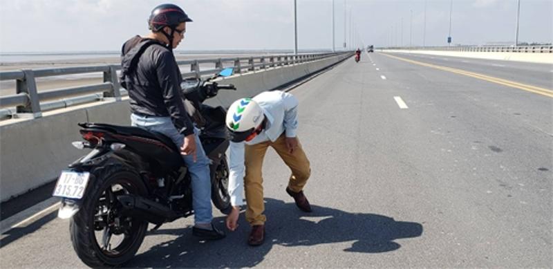 Kẻ rải đinh trên cầu vượt biển Tân Vũ - Lạch Huyện là thợ sửa xe-2