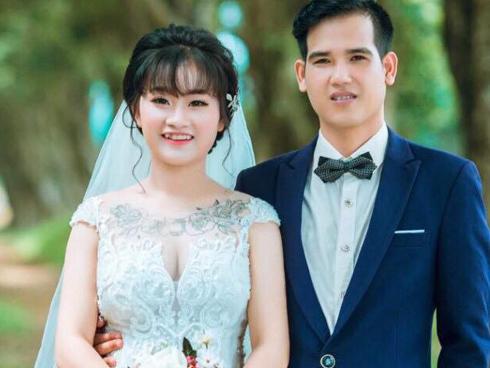 Hình ảnh người chồng xăm trổ hết lòng chăm vợ đẻ khiến chị em rần rần đừng vội đánh giá qua vẻ bề ngoài-4