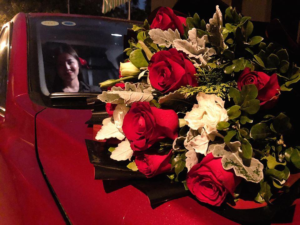 Như chưa hề xảy ra chuyện giận dỗi: MC Hoàng Linh liên tục làm điều bất ngờ dành tặng hôn phu-12