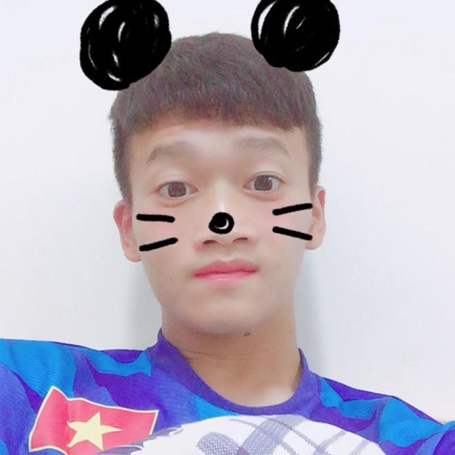 Tân binh tuyển Việt Nam cao 1,83 m, được dân mạng khen đẹp trai-8