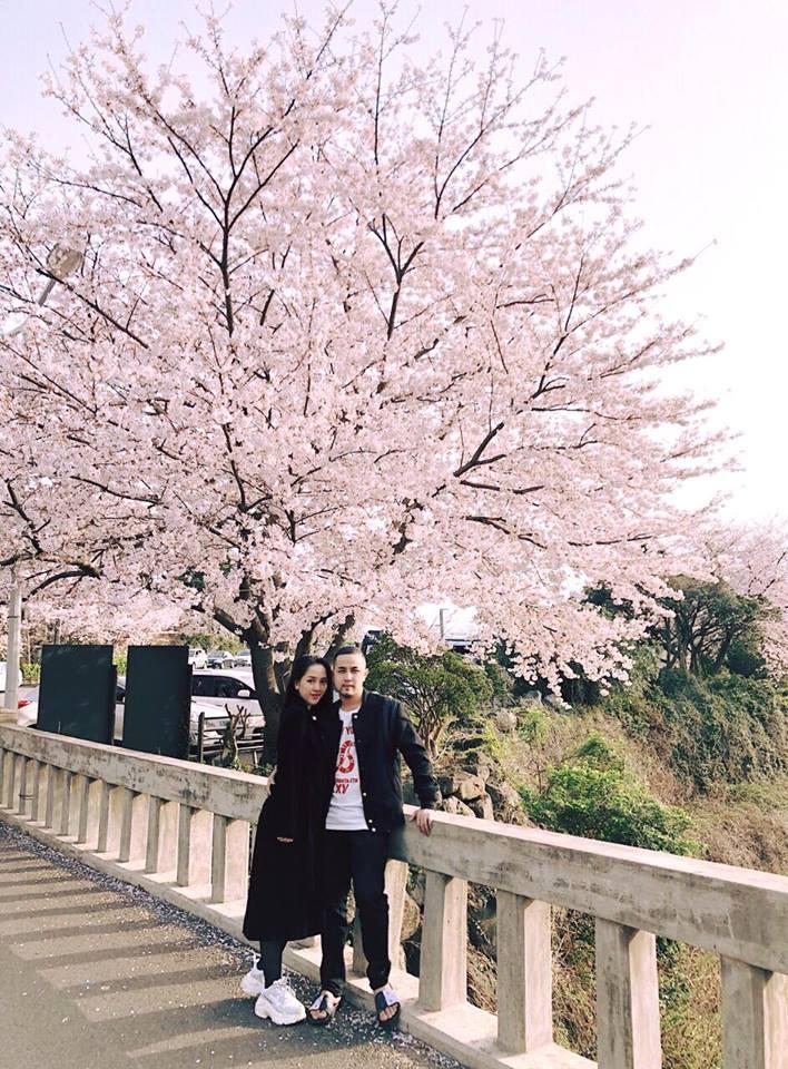 Lấy anh trai ca sĩ Bảo Thy, hot mom Trang Pilla dành cả cuộc đời để nắm tay chồng đi khắp thế gian-11