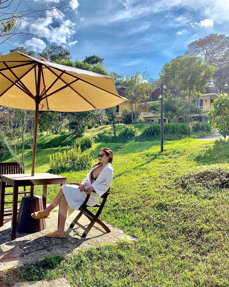 Hoàng Thùy Linh ấm ức vì gương mặt bị chê không xinh-4