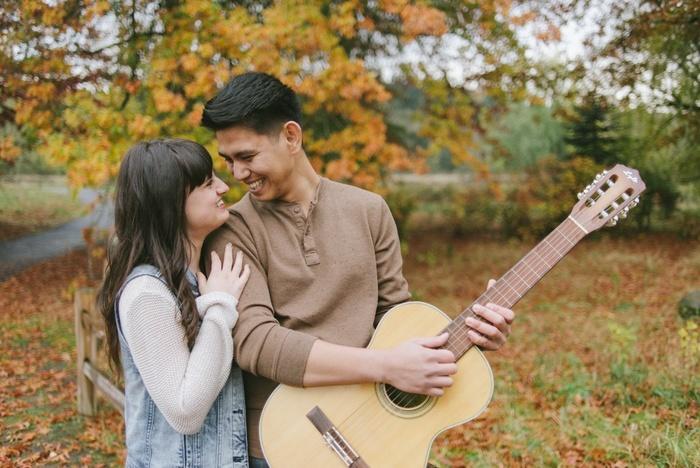 Đây chính là lý do tại sao bạn nên hẹn hò với anh chàng chơi guitar-2